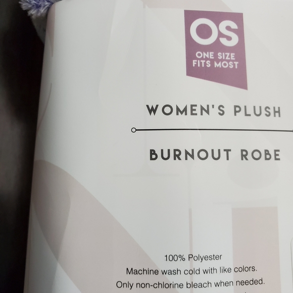 Chic Nite Robe - Picture 5 of 5